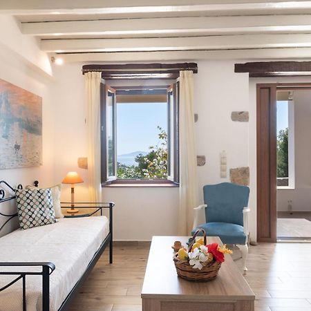 Blue Vista Triple Apartment Σκάλα Εξωτερικό φωτογραφία